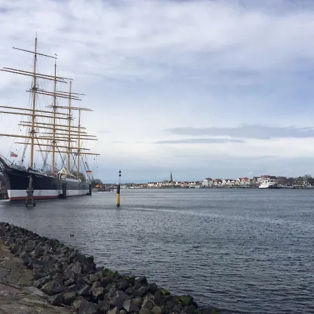 Ostseeferienwohnung Storchennest * Dassow